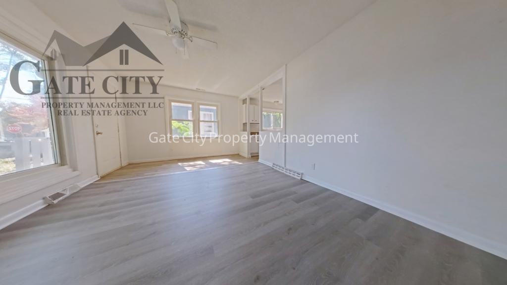 1903 Apex Pl - Photo 3 of 7
