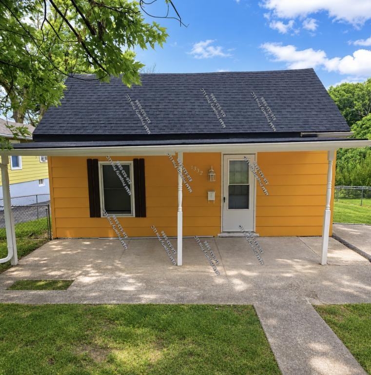 1332 S Pleasant St - Photo 2 of 16