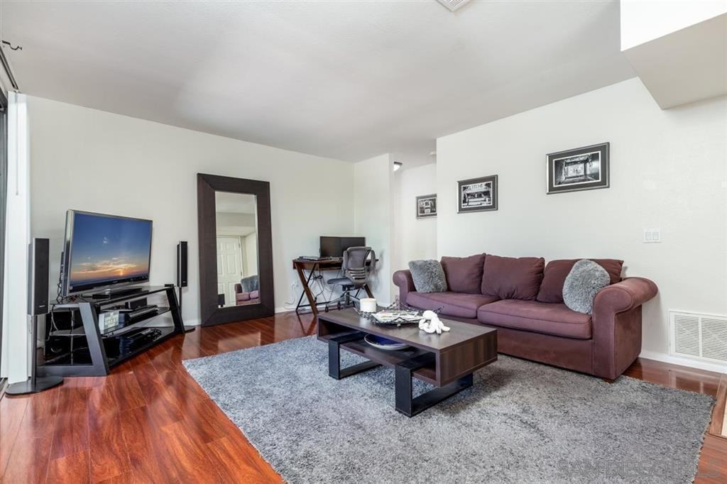 10603 Dabney Dr - Photo 2 of 17