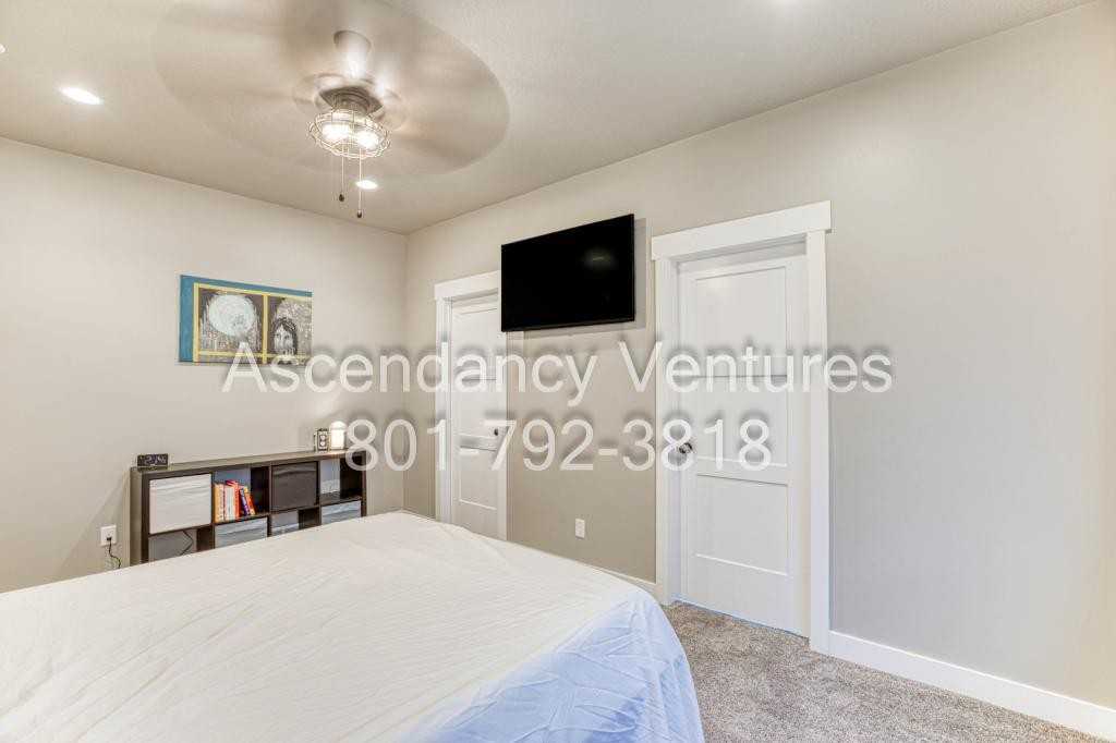1177 N 640 E - Photo 7 of 16