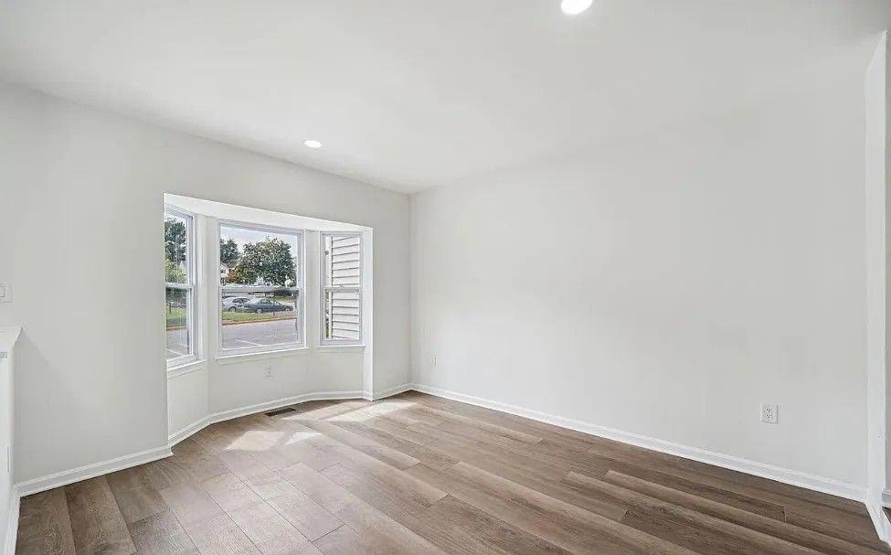 10611 Campus Way S - Photo 7 of 22