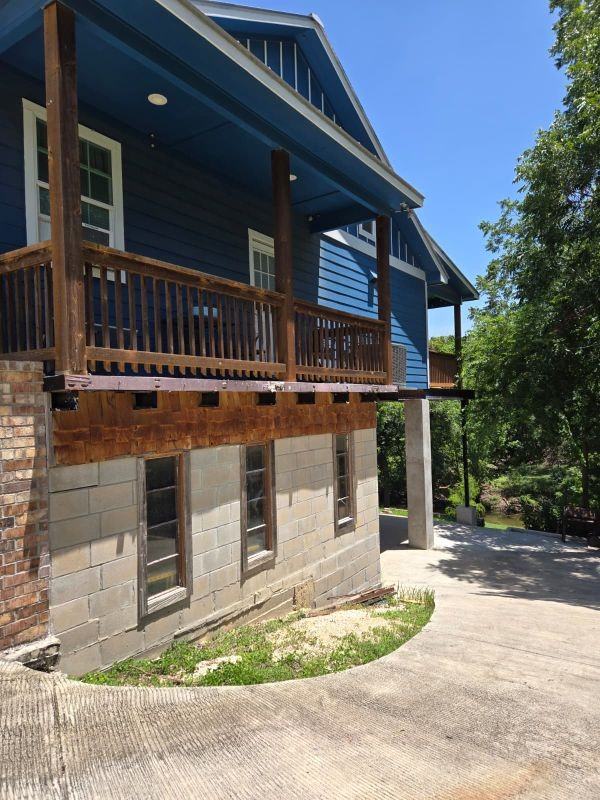 623 Creek Dr - Photo 4 of 7