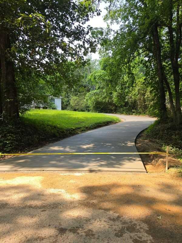 457 Armstrong Ferry Rd - Photo 2 of 3