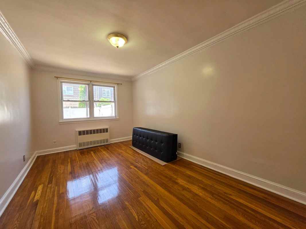 2052 E 60th St - Photo 3 of 9