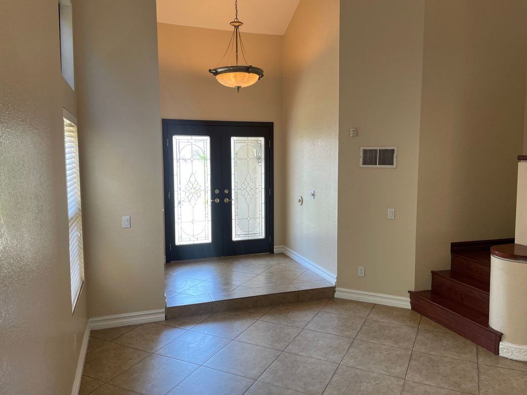 10190 Saddlehill Ter - Photo 3 of 15