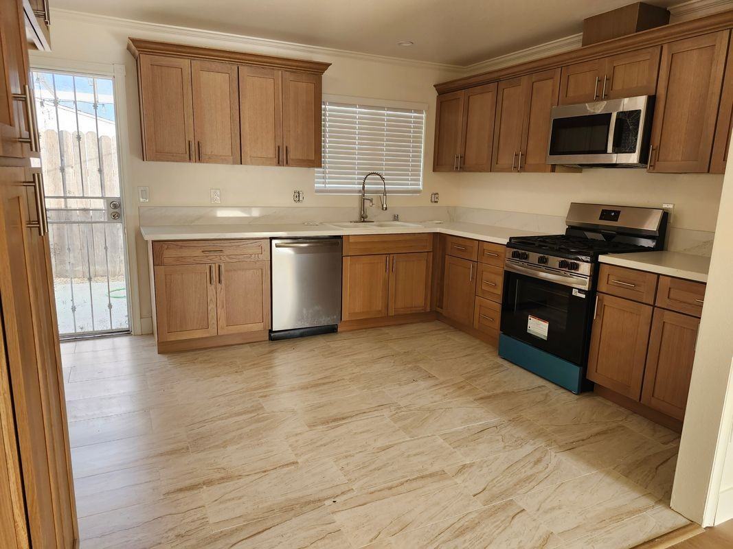 7752 Newman Ave ##4 - Photo 3 of 12