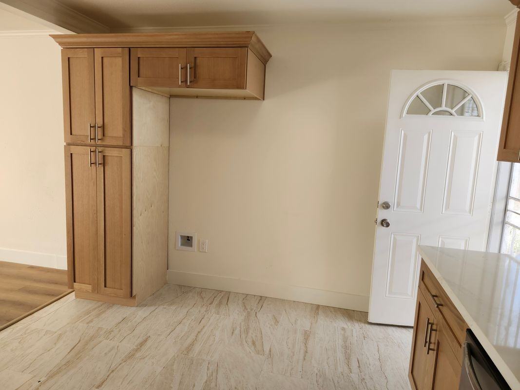 7752 Newman Ave ##4 - Photo 5 of 12