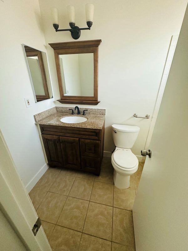 3212 W Cabot Dr - Photo 6 of 8