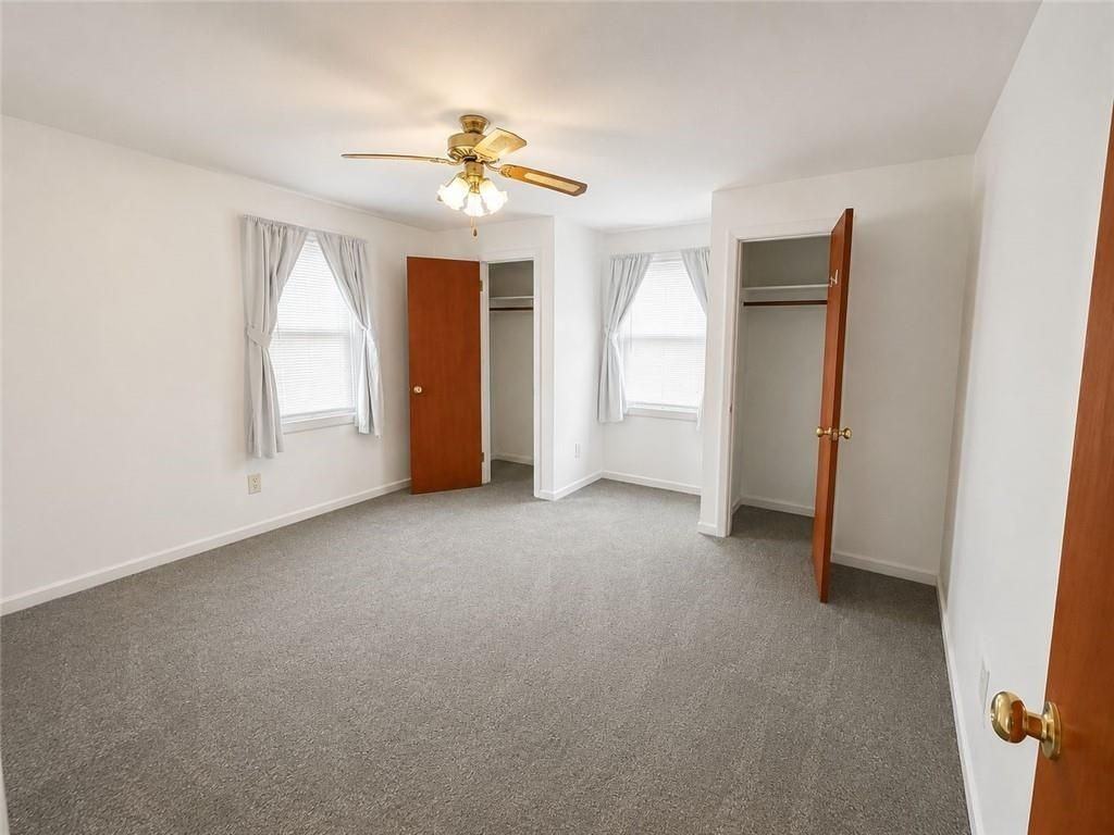 16 Sandra Dr - Photo 3 of 9