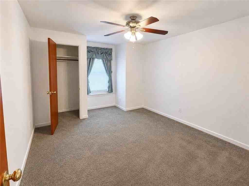 16 Sandra Dr - Photo 5 of 9
