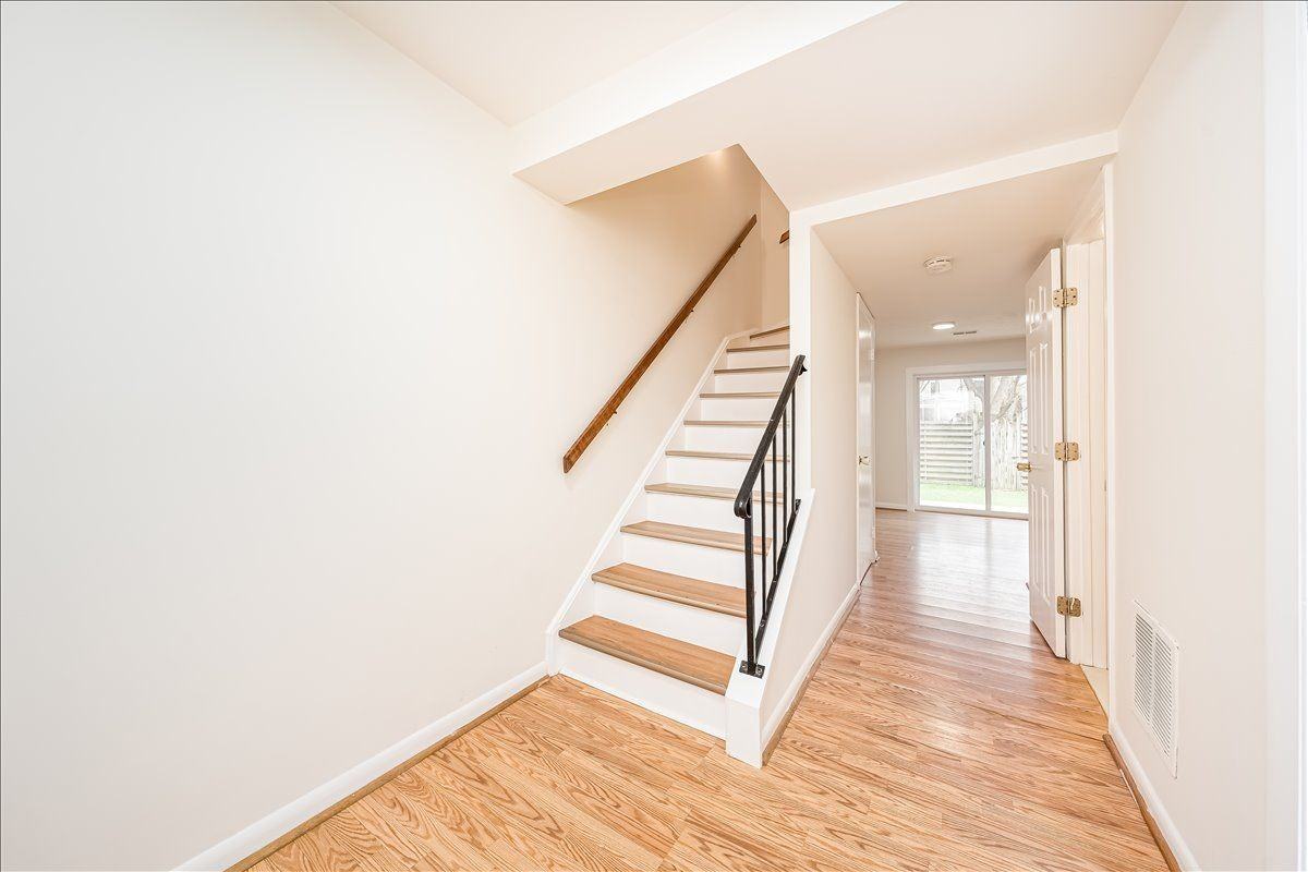 63 Timber Rock Rd - Photo 5 of 47