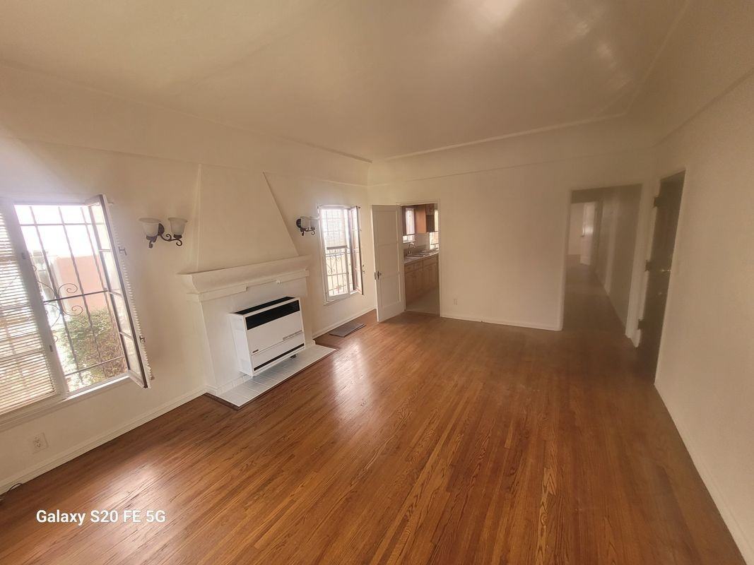 4168 Garthwaite Ave - Photo 2 of 8