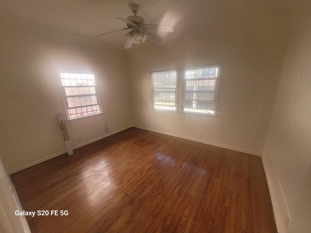 4168 Garthwaite Ave - Photo 7 of 8