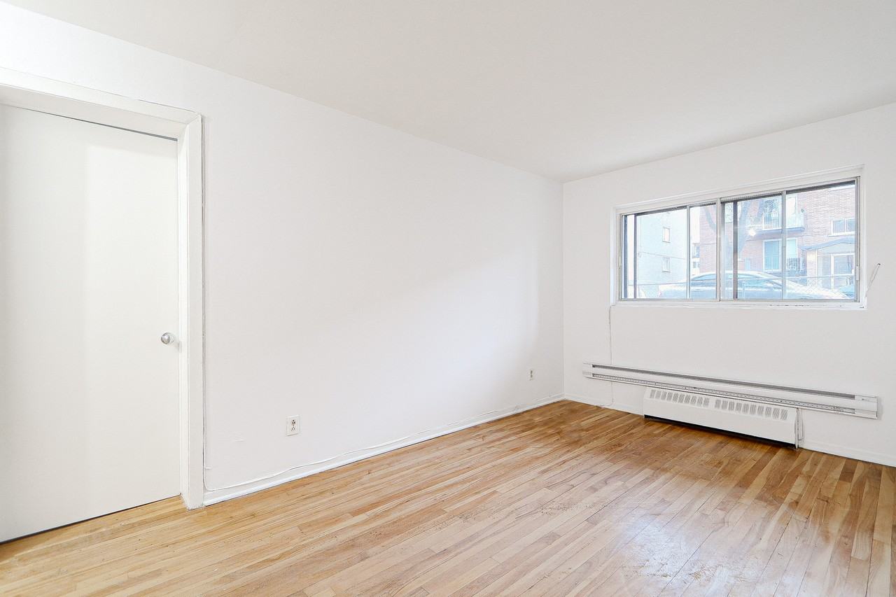 6400 Rue Villeneuve #1 - Photo 5 of 15
