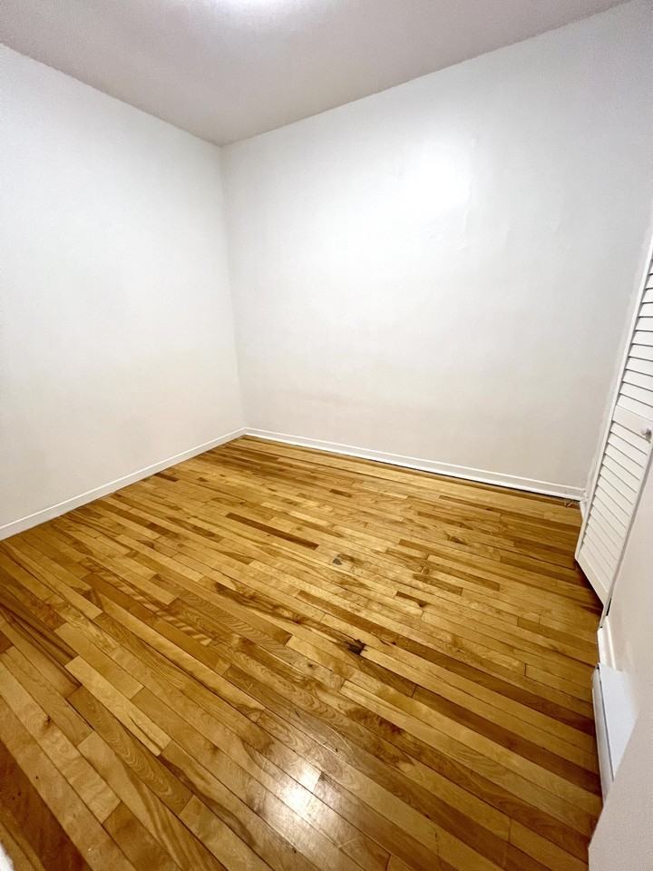 4076 Rue Saint-Urbain - Photo 5 of 35