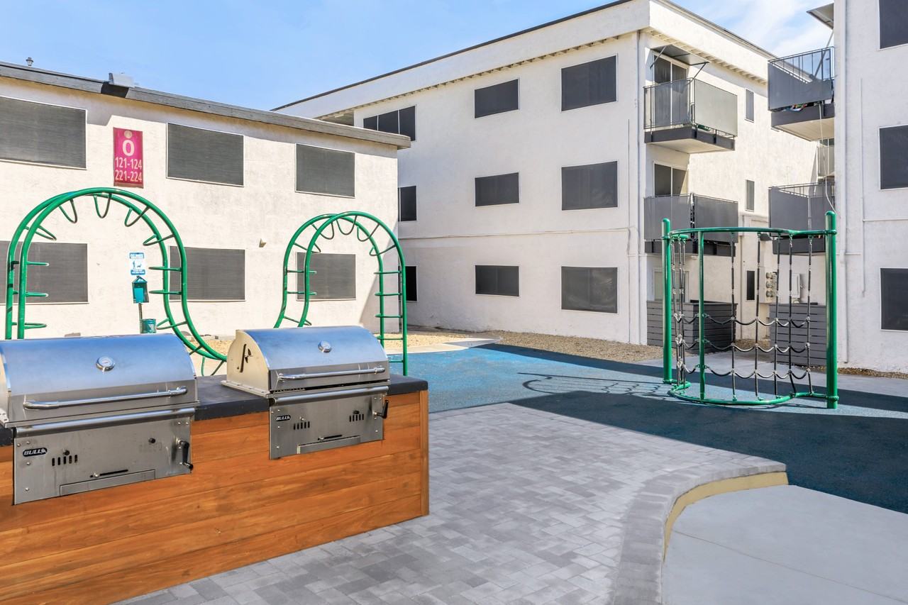 Skyline Parc Apartments - Photo 4 of 8