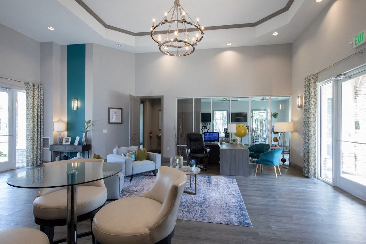 The Madison Franklin - Photo 3 of 19