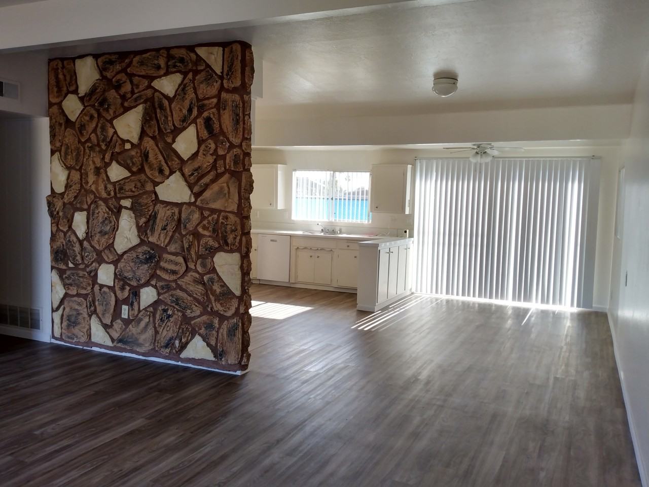 528 4th St #528 - Photo 7 of 17