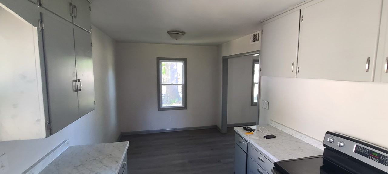 809 N Kokomo Ave - Photo 3 of 13
