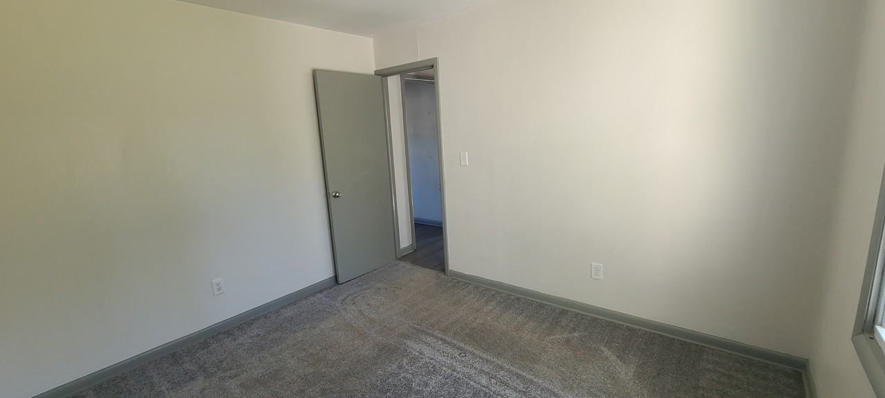 809 N Kokomo Ave - Photo 7 of 13