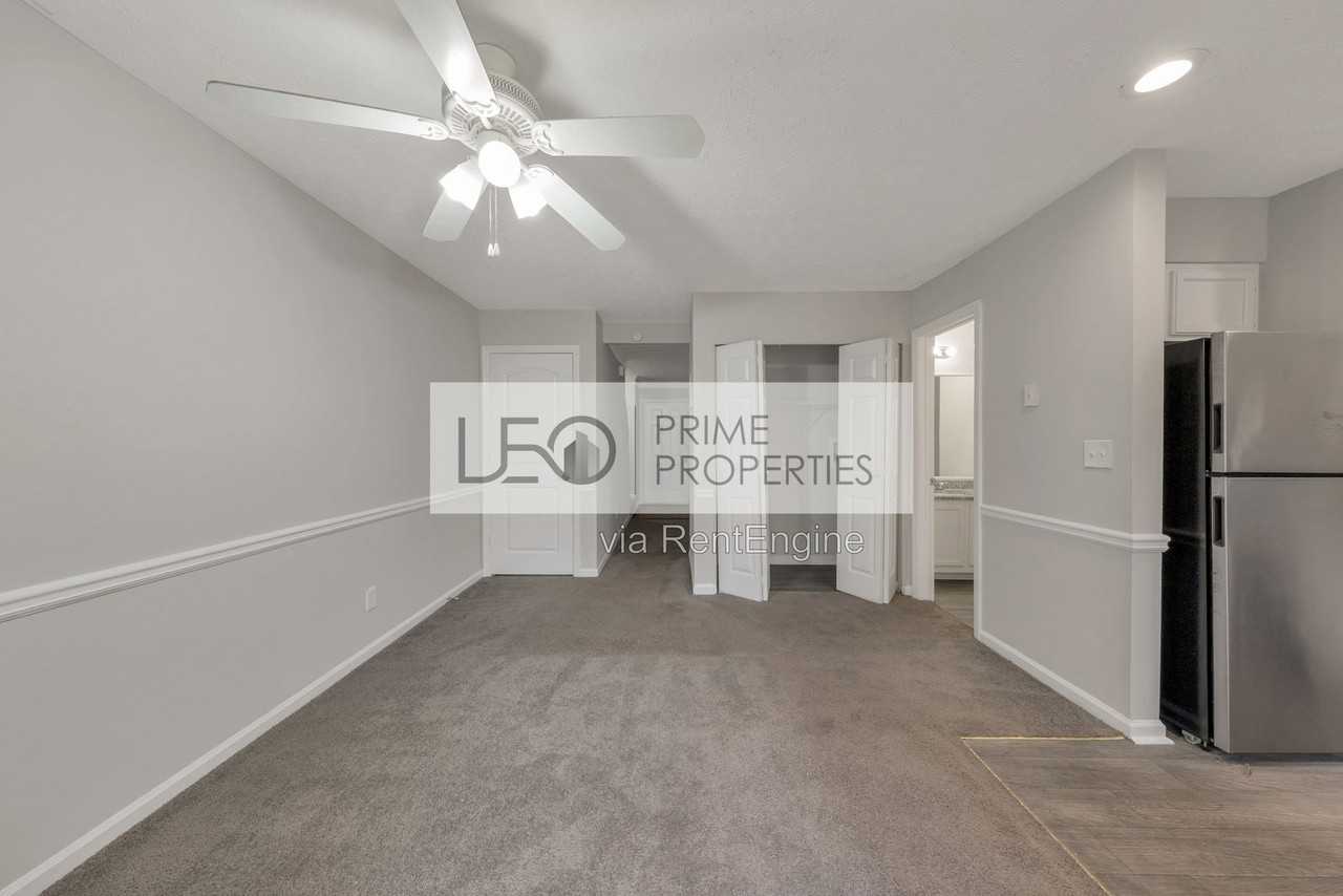 1008 Huntington Trce Se - Photo 6 of 16