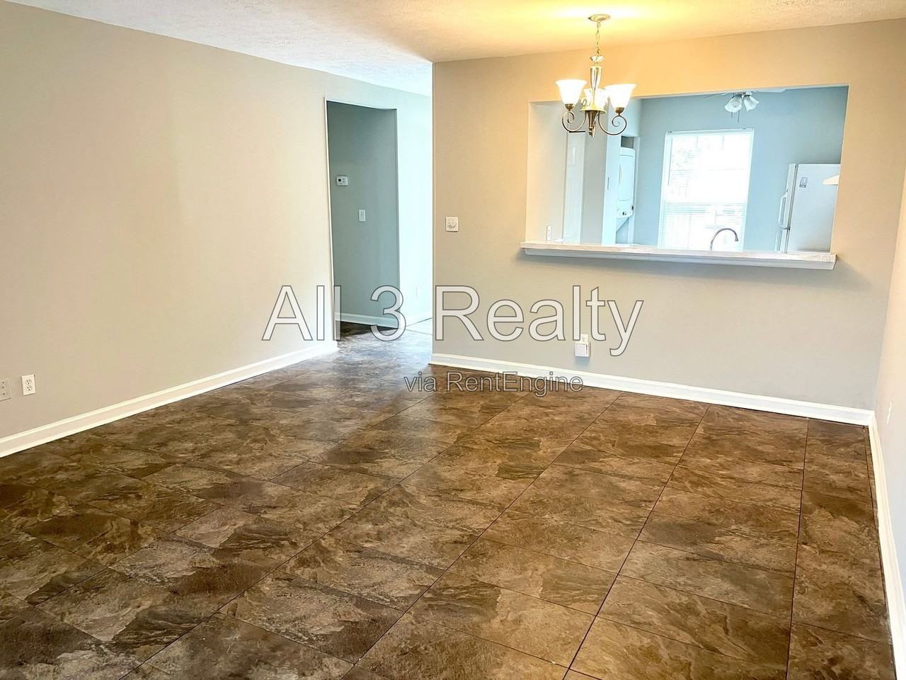 215 Sheraton Ct - Photo 6 of 18