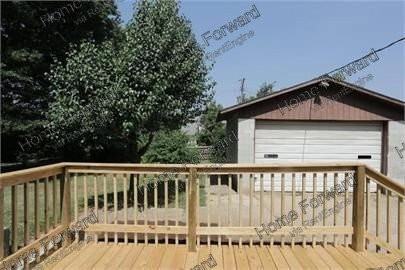 353 Boiling Springs Dr - Photo 2 of 23