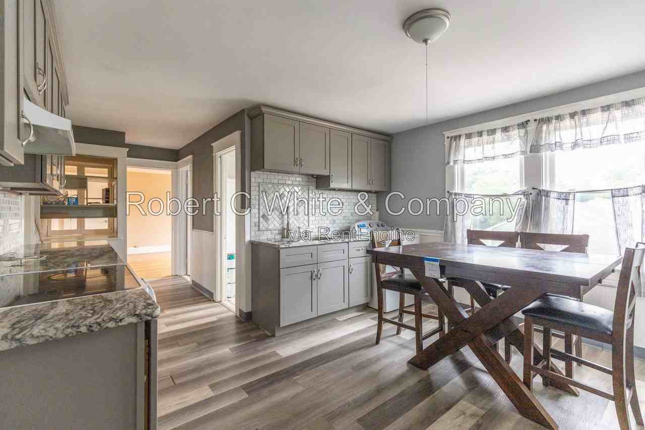 12 Evergreen St #3 - Photo 5 of 17