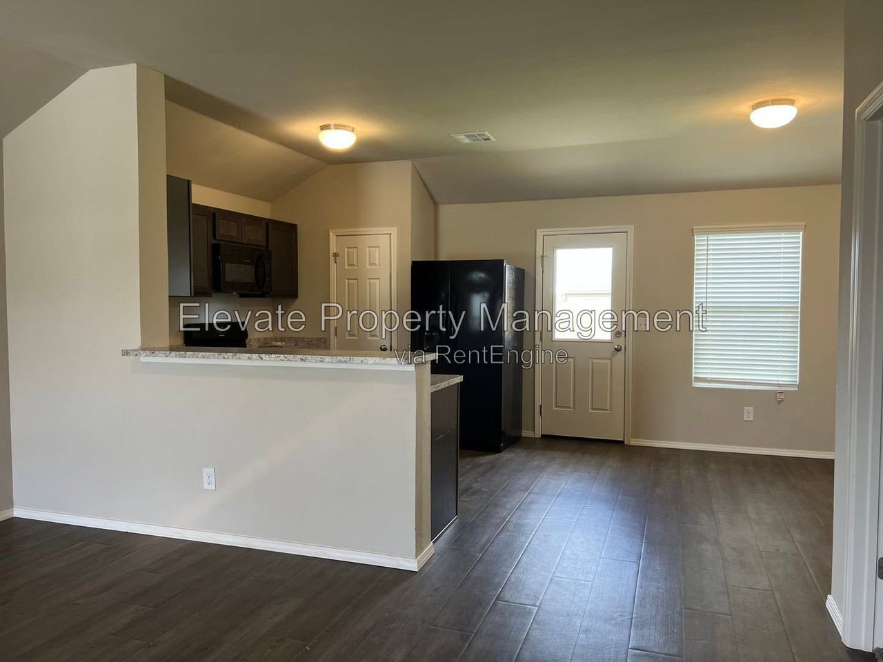 1357 Dustin Dr - Photo 7 of 23