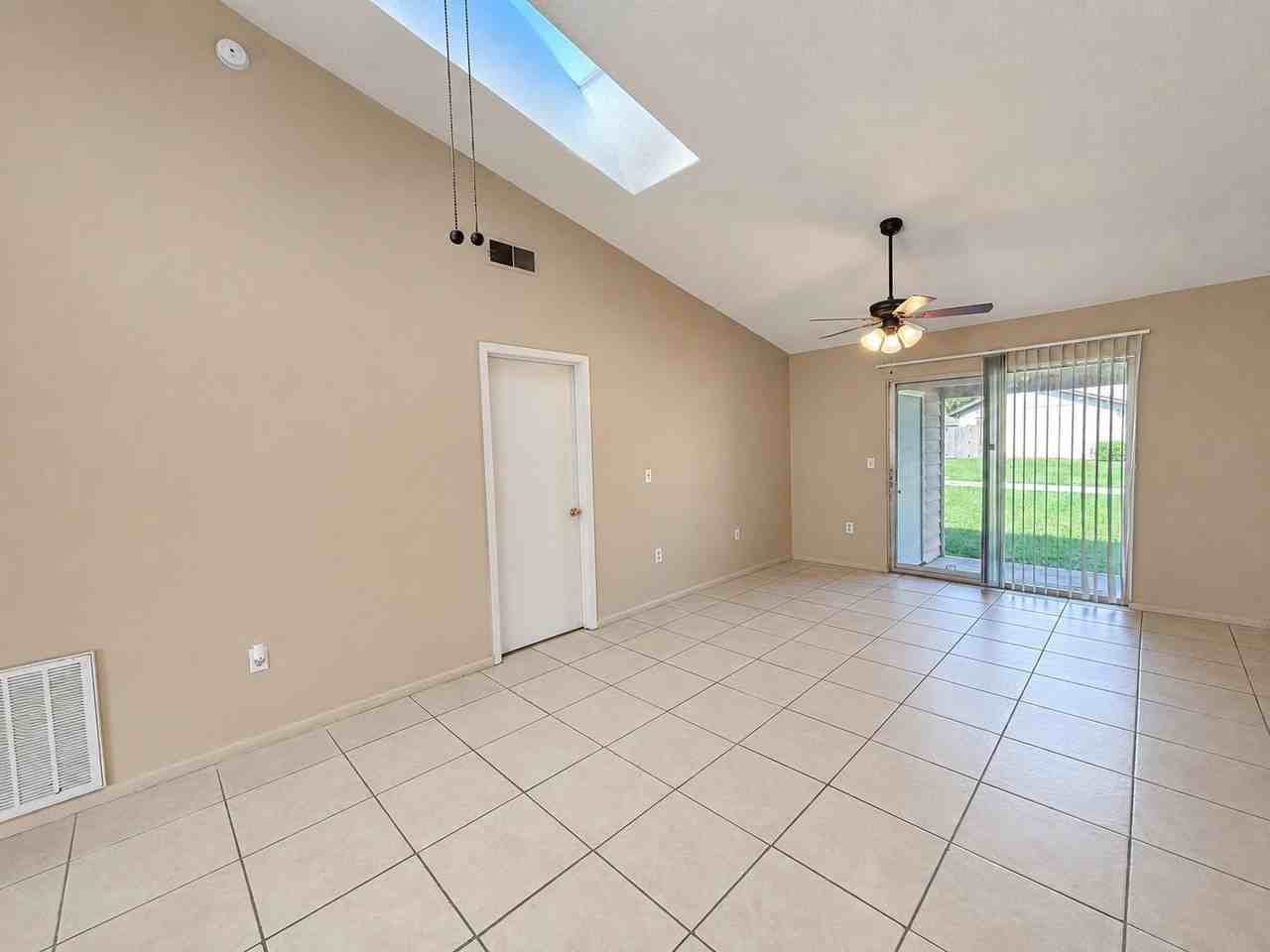 2910 Western Willow Ter - Photo 6 of 23