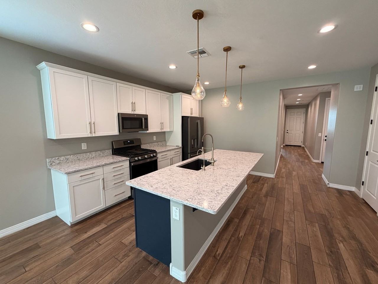 17818 W Buckhorn Trl - Photo 4 of 32