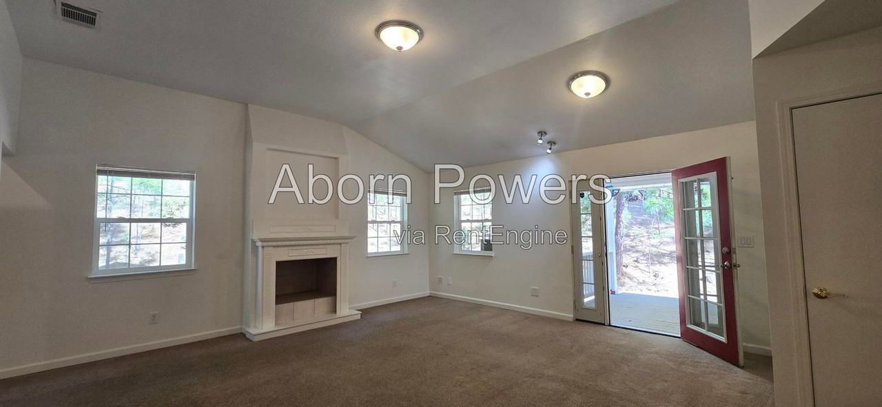6271 Red Robin Rd - Photo 7 of 37