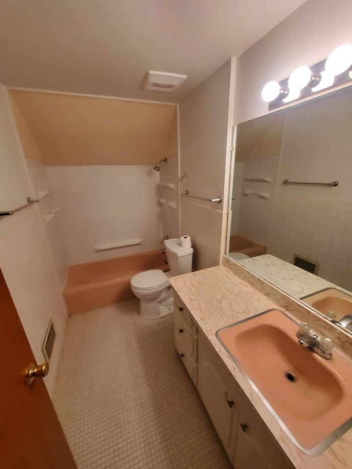 2841 Santa Fe Trl #B - Photo 5 of 8