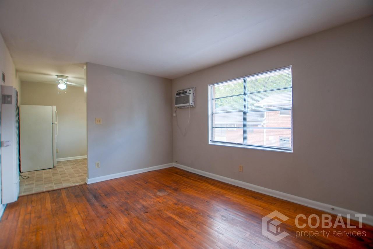890 Greenwood Ave Ne #6 - Photo 5 of 16