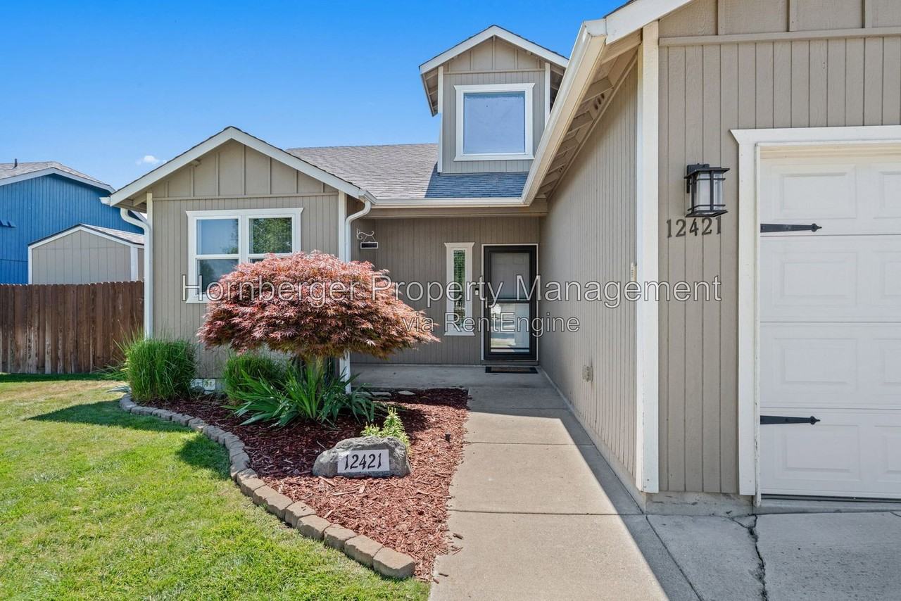 12421 W 4th Ave - Photo 3 of 31