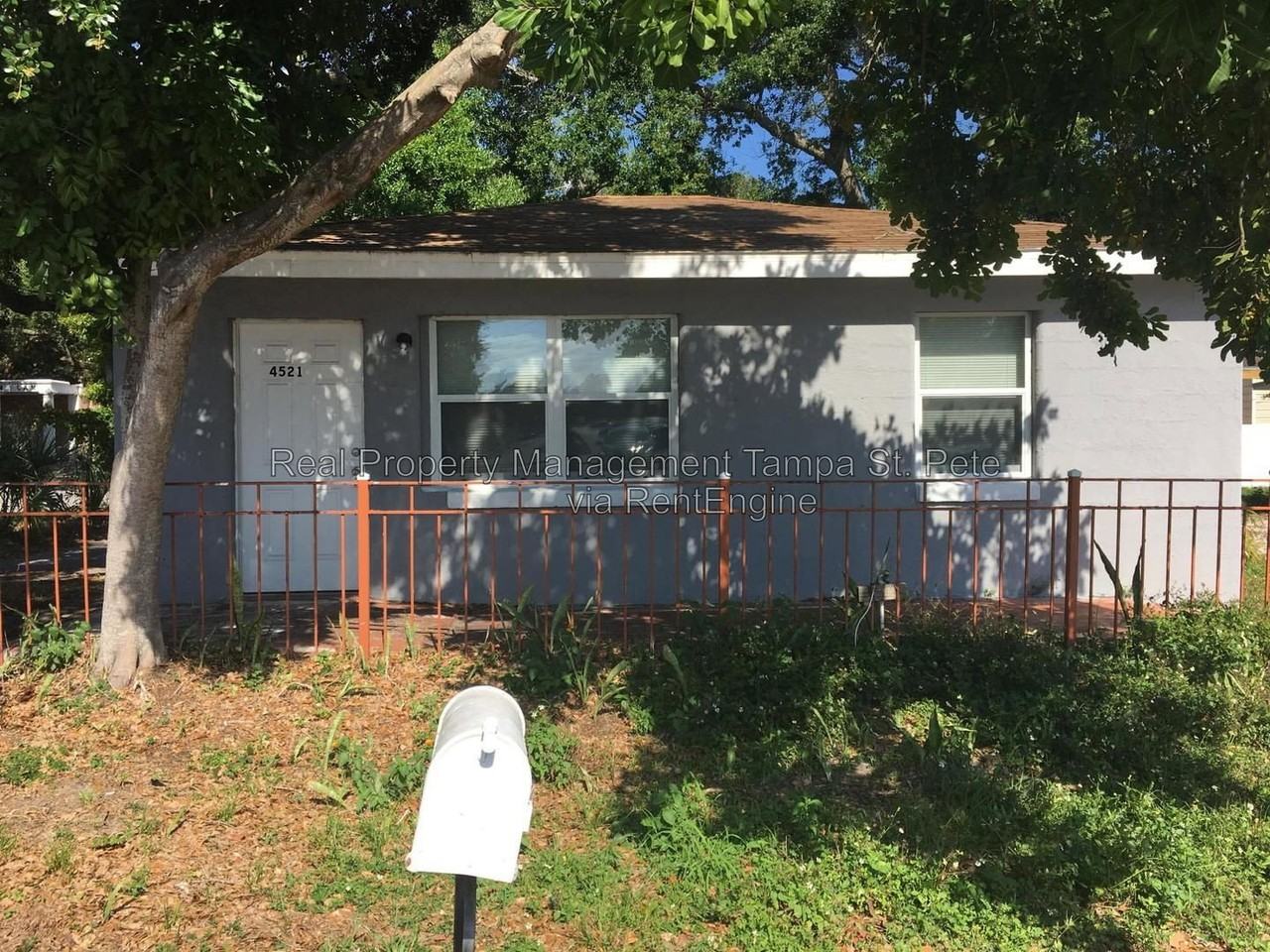 4521 N Habana Ave - Photo 2 of 4