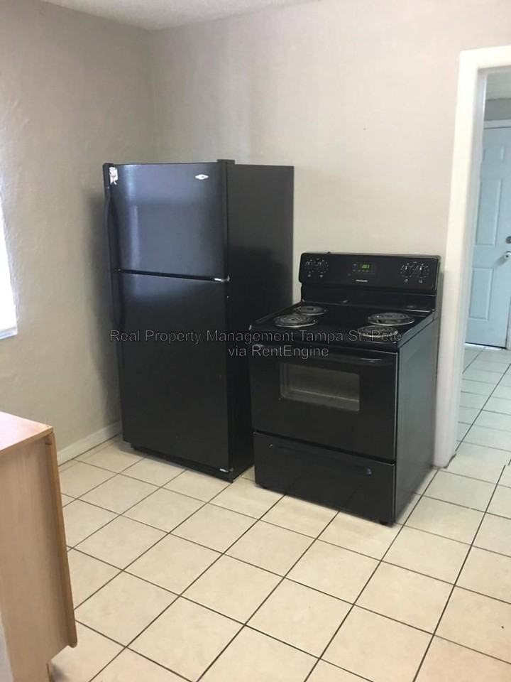 4521 N Habana Ave - Photo 3 of 4