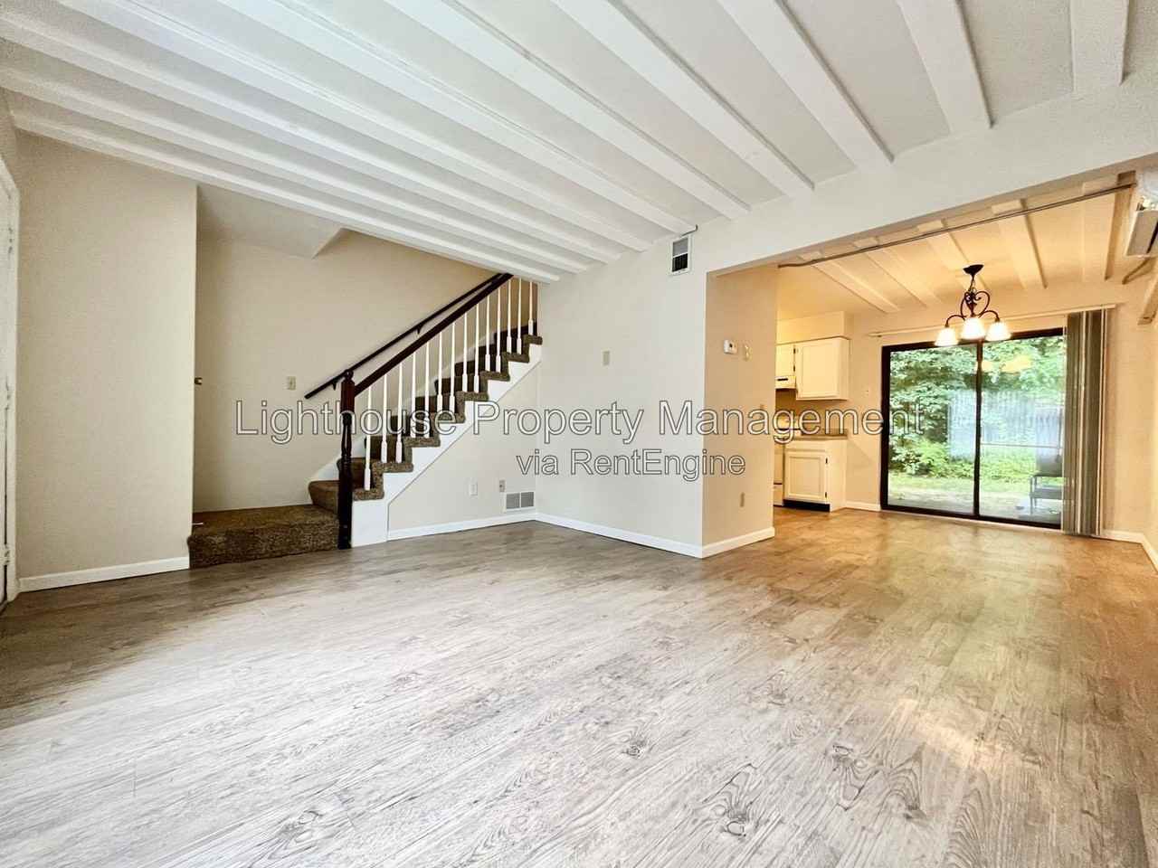 10375 Portage Rd - Photo 3 of 16