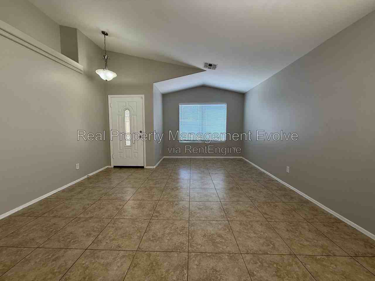 11728 W Avenida Del Sol - Photo 5 of 29
