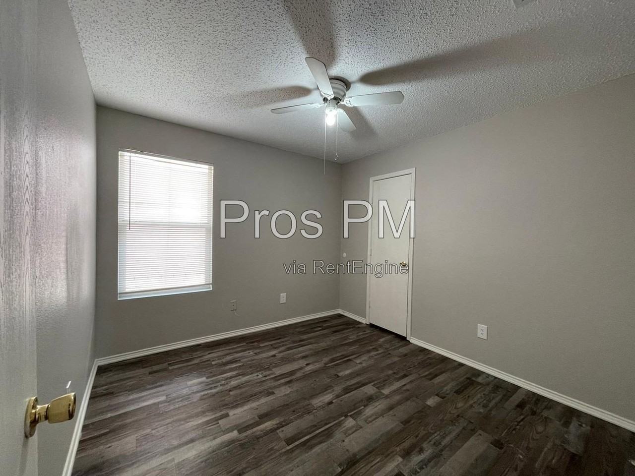 5013 Waterford Dr - Photo 5 of 13