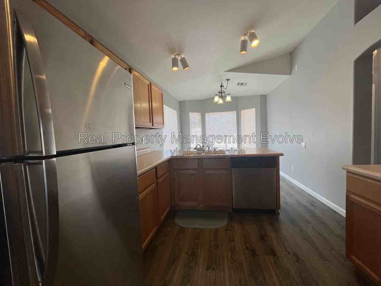 6246 W Blackhawk Dr - Photo 5 of 30