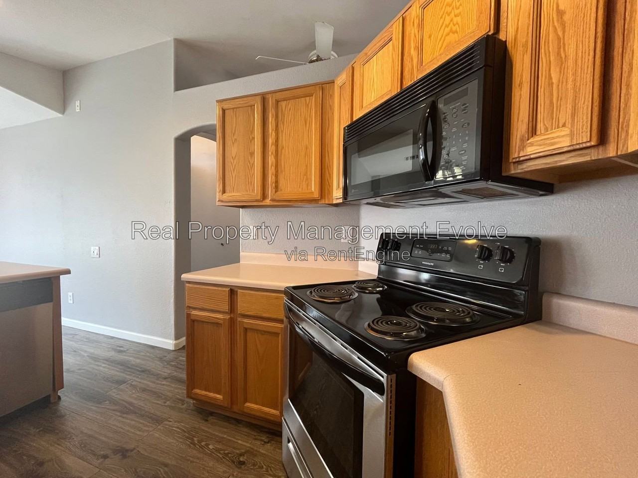 6246 W Blackhawk Dr - Photo 6 of 30