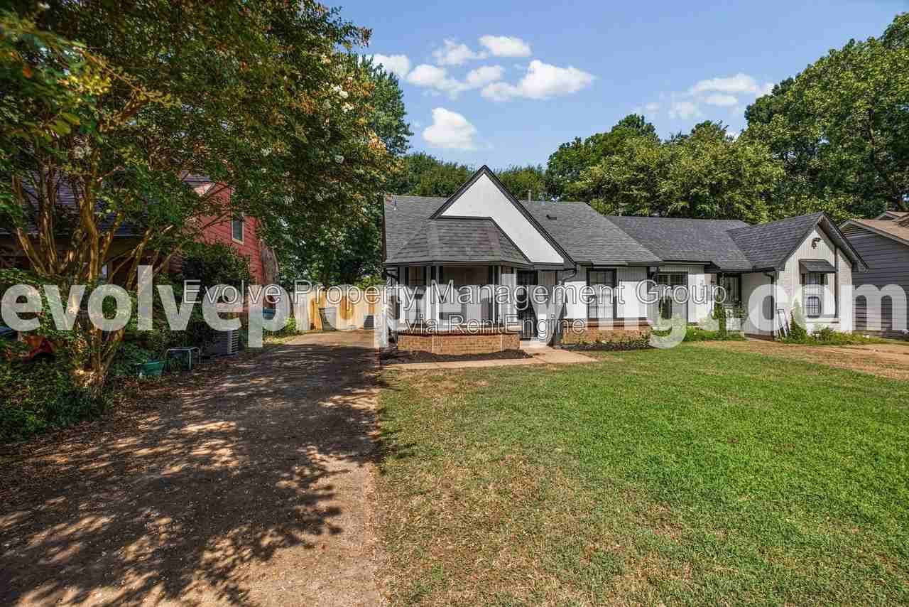 2295 Belin Dr - Photo 2 of 18