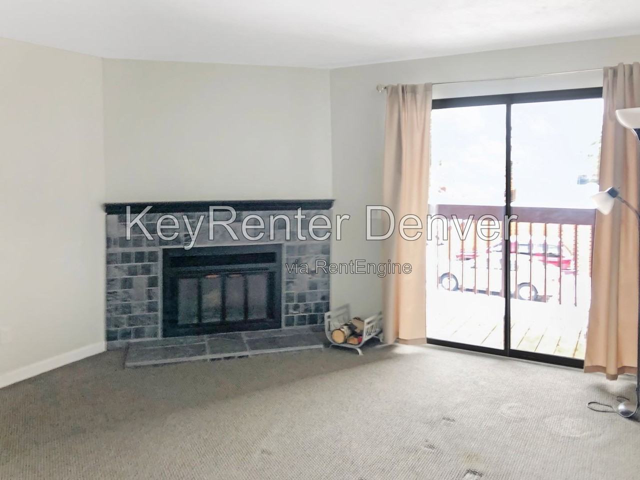 318 Wright St #202 - Photo 2 of 15