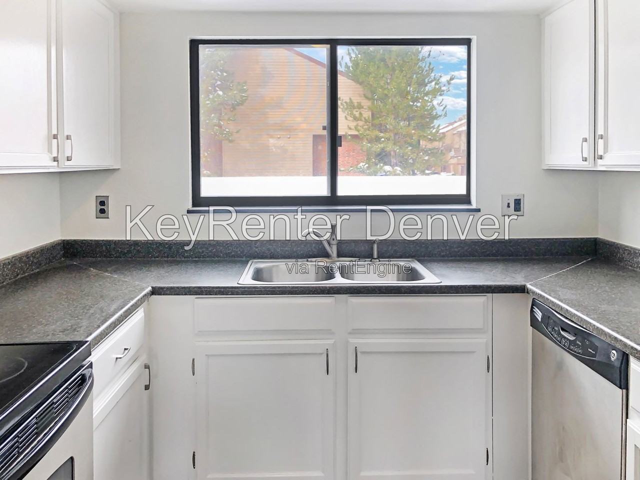 318 Wright St #202 - Photo 6 of 15