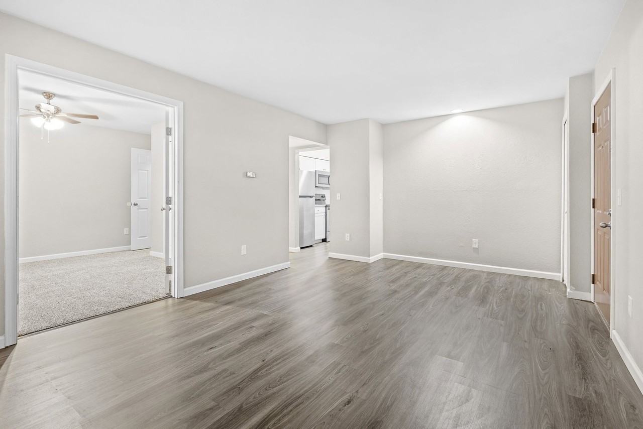 2108 Stirrup Ln #H104 - Photo 5 of 9