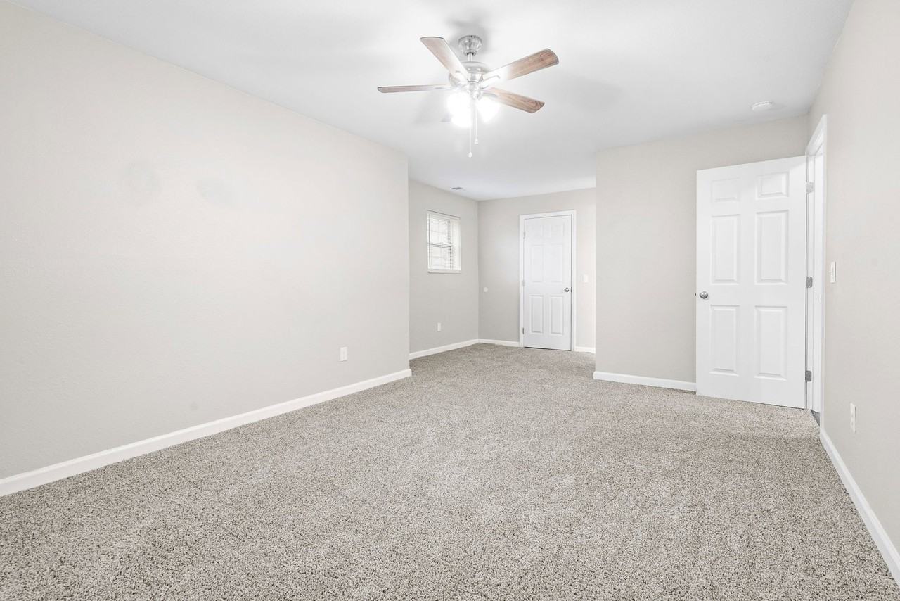 2108 Stirrup Ln #H104 - Photo 6 of 9