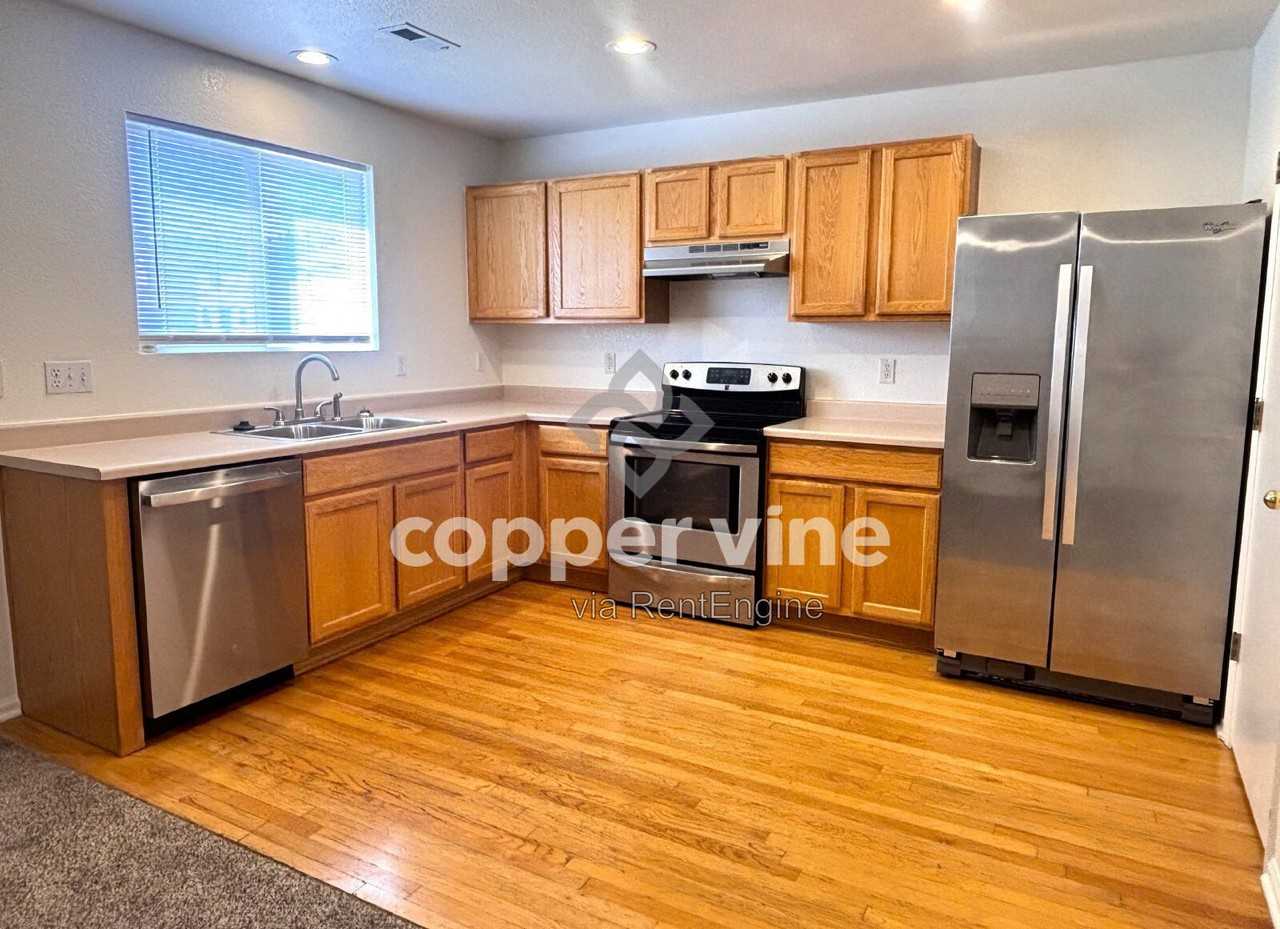 10700 Kimblewyck Cir #145 - Photo 7 of 27
