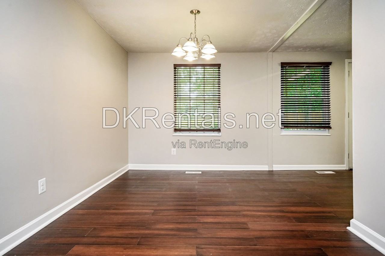 5728 Salem Rd - Photo 6 of 20