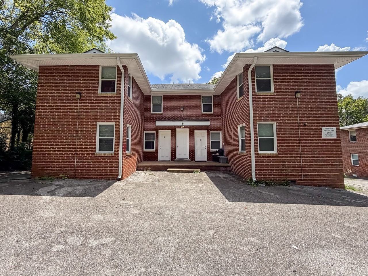 305 Sunrise Ln #B - Photo 4 of 16